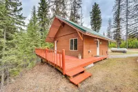 Secluded Bigfork Cabin w/ Canoes & Views! - Parking