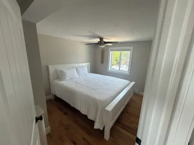 Location location location - renovated 2-bedroom condo on Long Sands Beach Hotels near Long Sands Beach