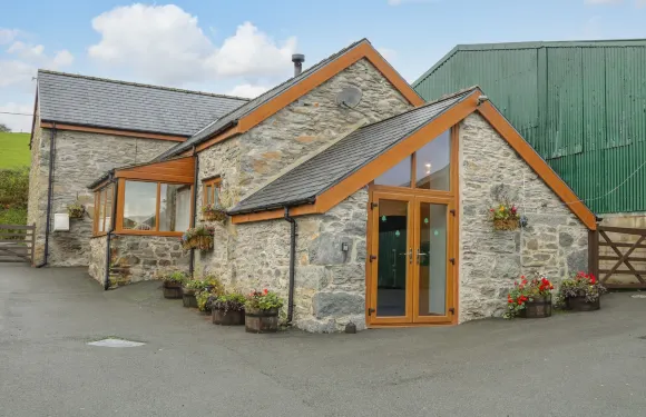 潘德雷烏查夫酒店