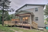Lakeside Blue Eye Escape w/ Game Room & Hot Tub! - parking