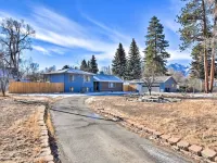Downtown Buena Vista Cabin w/ Patio & Grill! Ξενοδοχεία στην πόλη Buena Vista