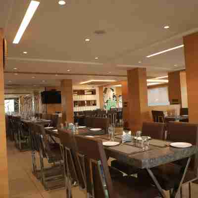 Hotel JD Dining/Meeting Rooms