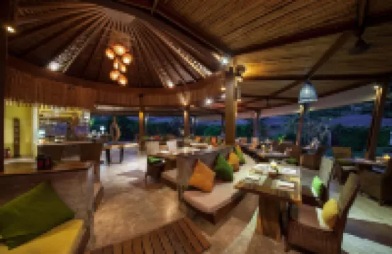 ซีแดนซ์ รีสอร์ท