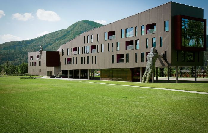 Miura Art Hotel