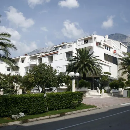 Hotel Villa Marija Отели рядом с достопримечательностью «Пляж Сент-Петер»