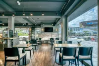 Rocket Rooms Velden - servizio colazione