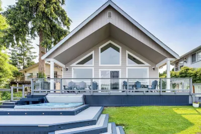 The Rookery - Dreamy Home w/ Private Dock! Hotels in Thurston County