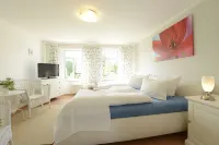 Schwedenhaus in der Hotelanlage Tarnewitzer Hof Hotels in Klutz