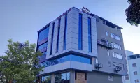 Treebo Raj Inn Lalpur Hotels in Ranchi