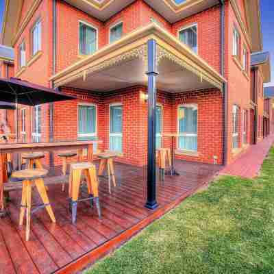 Best Western Plus Bolton on the Park Hotel Exterior