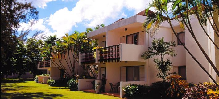 Plum Tree Club Hotele w: Bridgetown