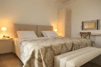 Theasis Luxury Suites Hotels in Schinoussa
