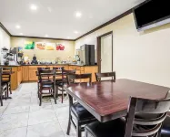 聖迭戈5號州際公路海軍基地凱藝飯店 納雄耐爾城住宿飯店