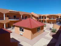 Los Cedros Hotel Inn فنادق في نويفو كاساس غرانديز