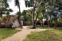 El Búho Bacalar Eco-Cabañas Hostal