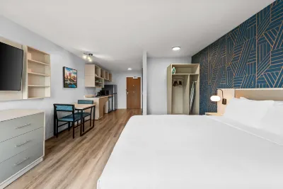 MainStay Suites Columbus North - Worthington 콜럼버스 호텔
