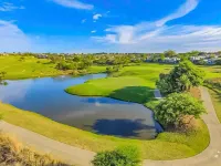 2 Bed in Gorgeous Golf Estate Hotels near تيكيتبرو دوم