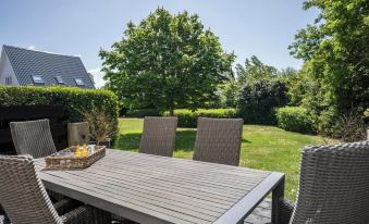 Pretty Holiday Home with Garden