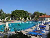 Hotel Sempati - Pool