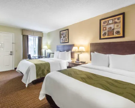 凱藝酒店-德通納95號州際高速路 代託納海灘酒店