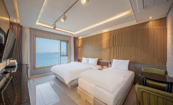 Win Hotel