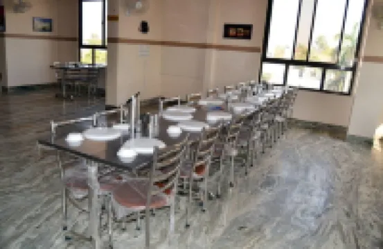 Hotel Kirti Plaza