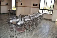 Hotel Kirti Plaza Hotels in Chittaurgarh