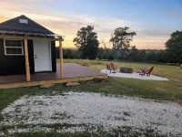 The Helen Hut-Brand New Modern Tiny Farmhouse!