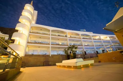 Apartamentos Altair