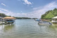 Dock Holiday by AvantStay - 3-Star