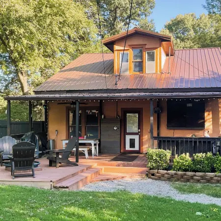 Country-Chic Cotter Home w/ Outdoor Living Space!