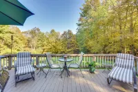 Tranquil 3 BR Stockbridge House w/ Private Deck! - Wifi