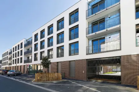 Zenao Appart'hôtels Châlons-en-Champagne Отели в г. Компертри