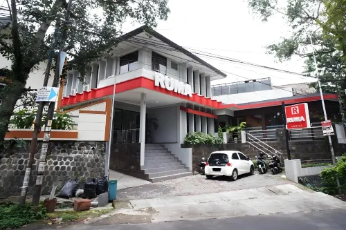 Ruma Hotels in Coblong