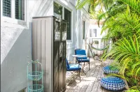 Bright Studio with Beach Essentials - Charming Coastal Escape Hotel a Hollywood