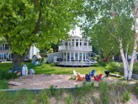 Beachfront Home on Lake Michigan beach. Spectacular sunsets, walk to downtown. Hotels in Frankfort