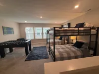 Rest & Rally Retreat – Your Game Day Getaway Just 5 Minutes from Grand Park!