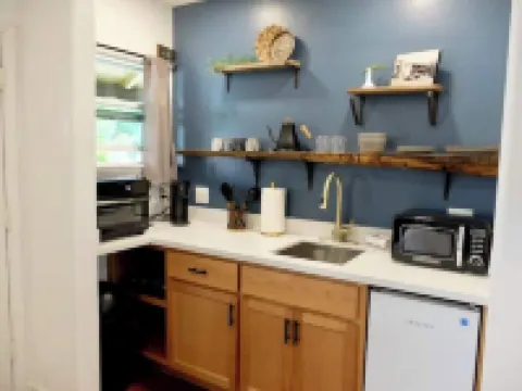 #11 Vintage Downtown Apt - Historic Mainstreet