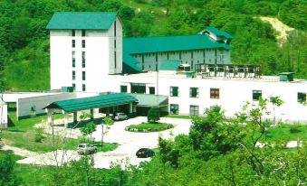 Chokai Sarukura Onsen Hotel Foresta Chokai