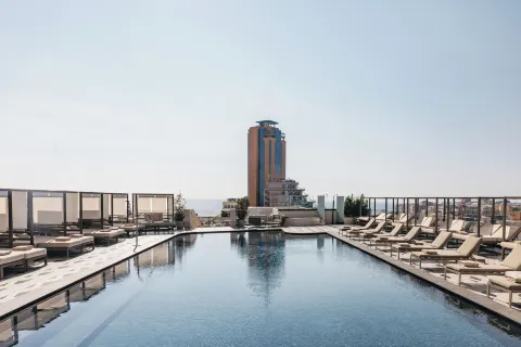 ME 몰타 바이 멜리아