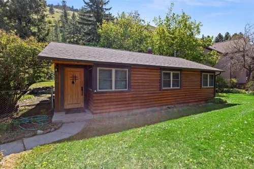 Coveted Lower Rattlesnake 2-Bedroom Gem—Now Offering Mid-Term Rentals!