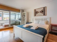 GuestReady - Modern haven with a balcony Hotel a Ramalde