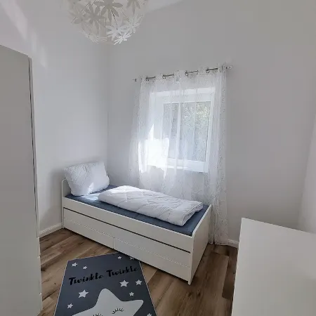"steuerbord" - Moderne Ferienwohnung in Varel