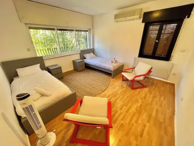 4BR Best Location In Jerusalem Hotel di 