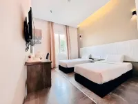 โรงแรมคารัง ติมุร์ โรงแรมใน
