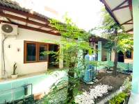 Homey Guesthouse Kertajaya (Syariah) Hotel a Pucang Sewu