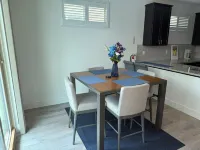 Charming family-friendly 2-bedrooms with Jack & Jill bathroom near Sky River.