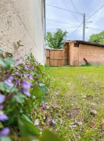 La Petite Libournaise Отели в г. Либурн