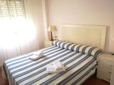 GROUND FLOOR DIRECT ACCESS TO THE BEACH Отели рядом с достопримечательностью «Isla Canela -»