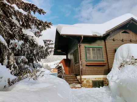 Family Home Weißensee Отели в г. Грайфенбург